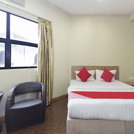 Oyo 422 Hotel Reno Kuala Lumpur Exterior foto