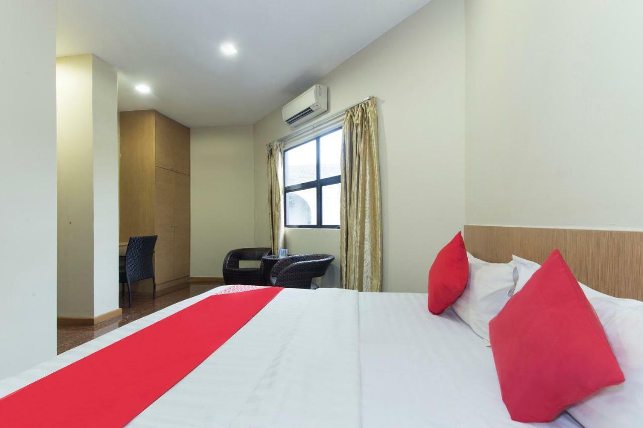 Oyo 422 Hotel Reno Kuala Lumpur Exterior foto